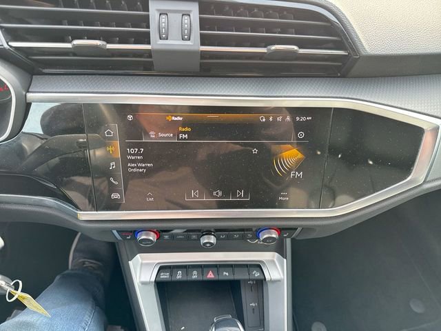 Used 2025 Audi Q3 2.0T Premium image 17