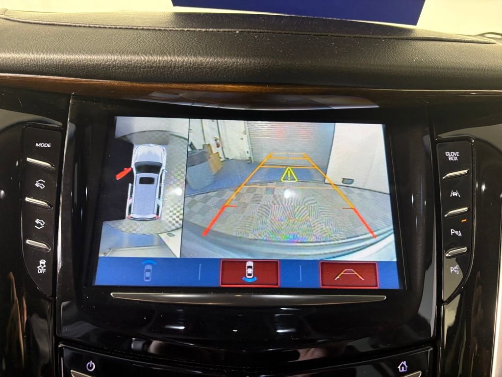 Used 2020 Cadillac Escalade Premium Luxury image 20