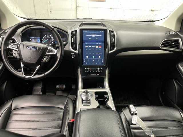 Certified 2024 Ford Edge SEL w/ Convenience Package AWD/4WD image 4