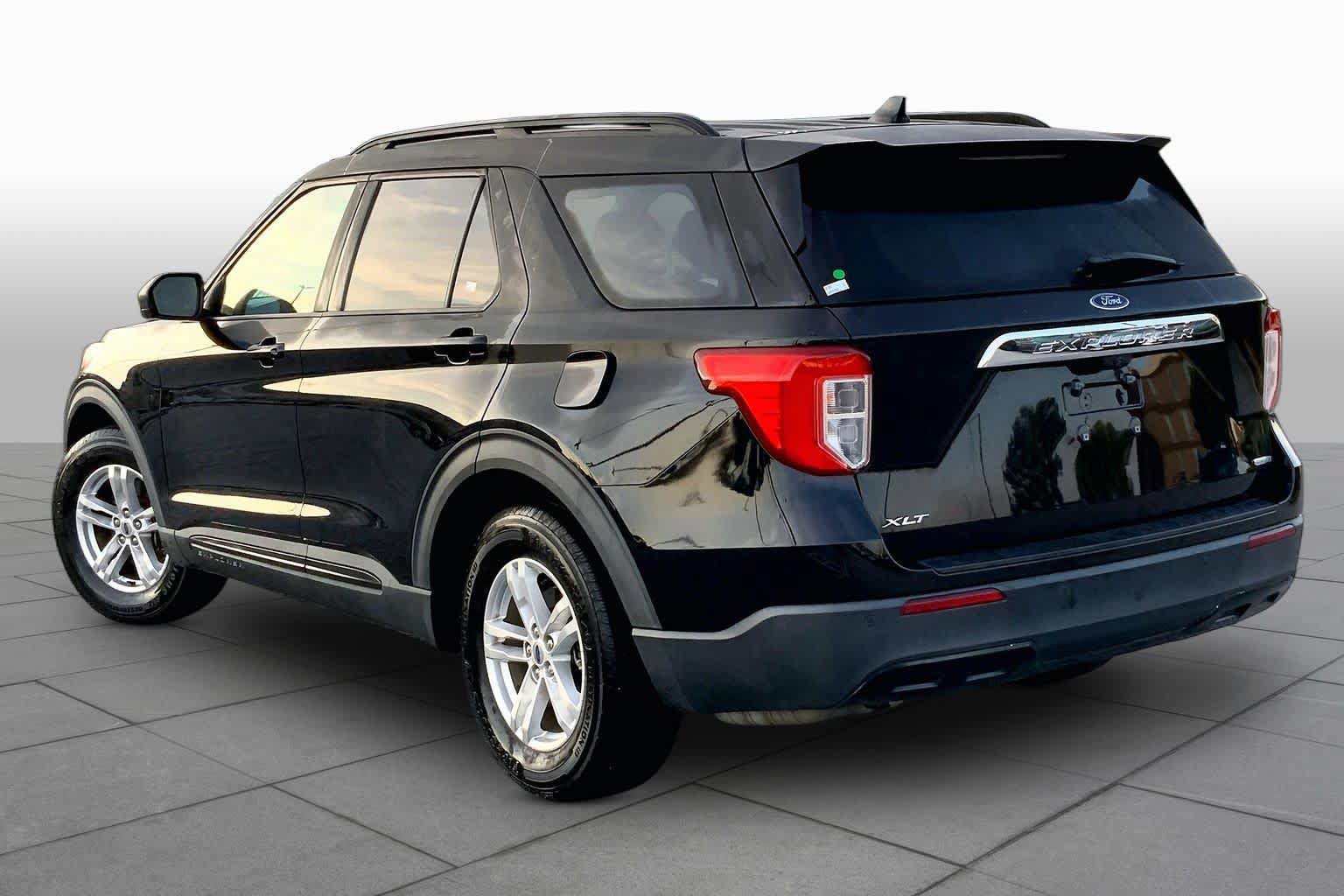 Certified 2020 Ford Explorer XLT w/ Equipment Group 202A RWD image 11