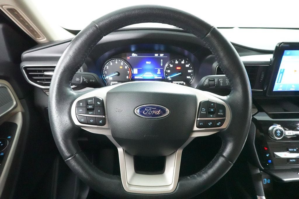 Certified 2023 Ford Explorer Limited AWD/4WD image 12