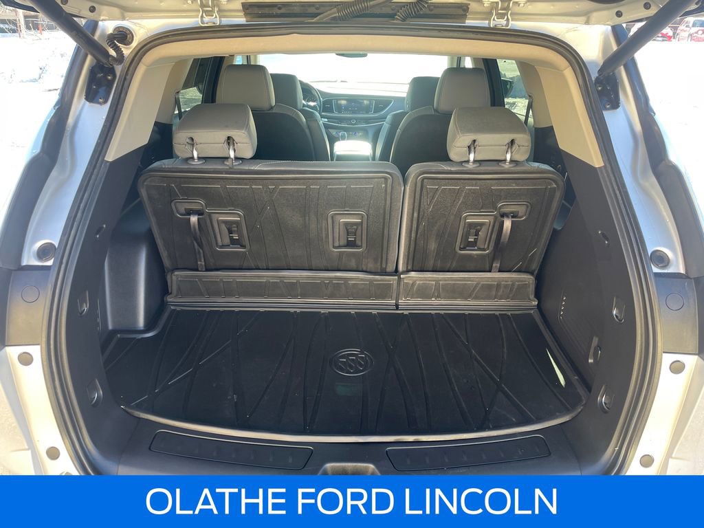 Used 2020 Buick Enclave Essence image 28