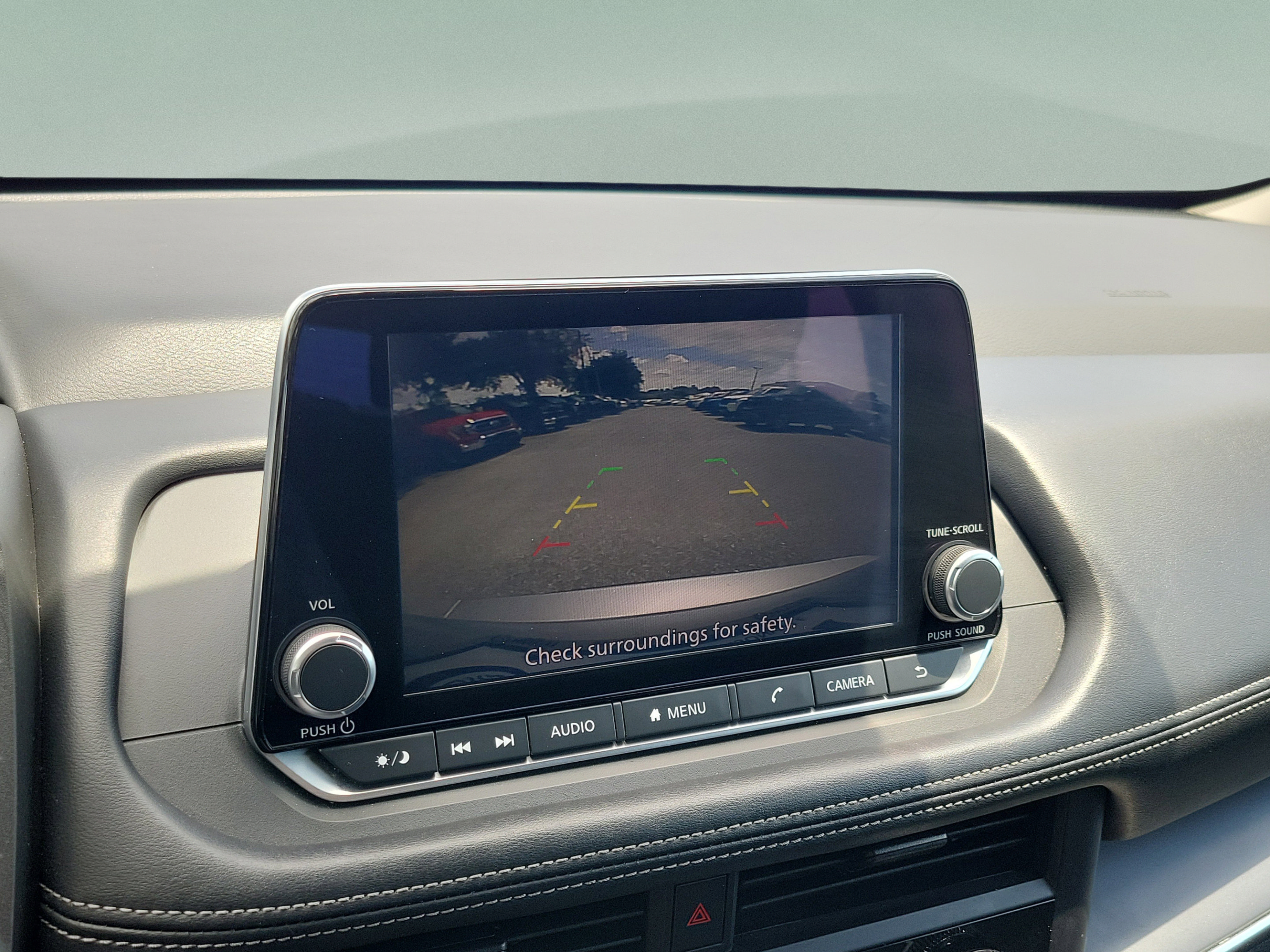 Used 2024 Nissan Rogue S AWD/4WD image 28
