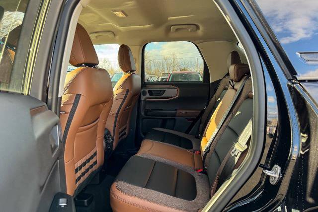 Certified 2025 Ford Bronco Sport Outer Banks w/ Outer Banks Tech Package+ AWD/4WD image 19
