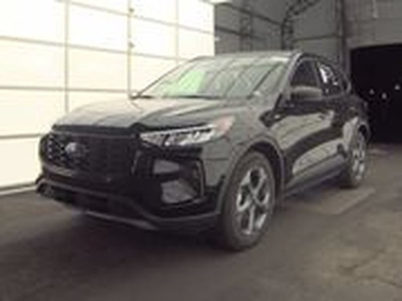 Certified 2026 Ford Escape ST-Line AWD/4WD image 1