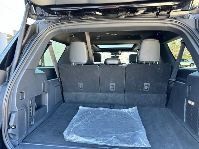 Certified 2025 Ford Expedition Max Platinum w/ Stealth Performance Package AWD/4WD image 35