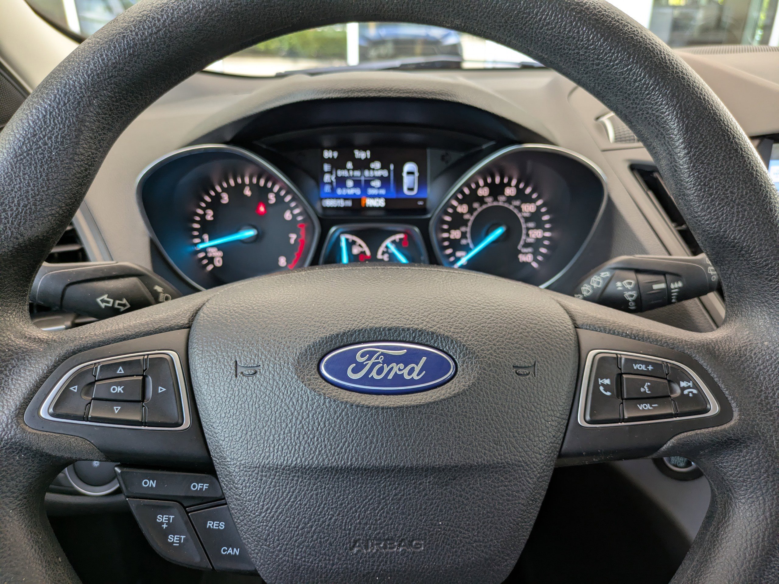 Certified 2019 Ford Escape SE FWD image 23