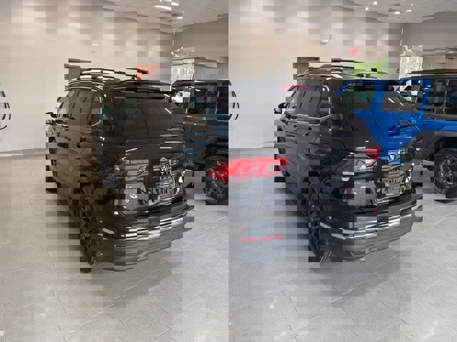 Used 2024 Volkswagen Tiguan SE image 3