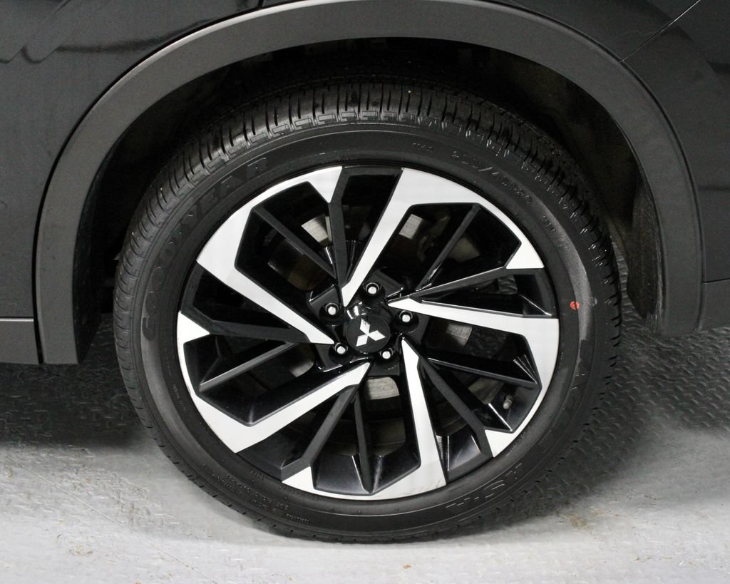 Used 2022 Mitsubishi Outlander ES AWD/4WD image 18