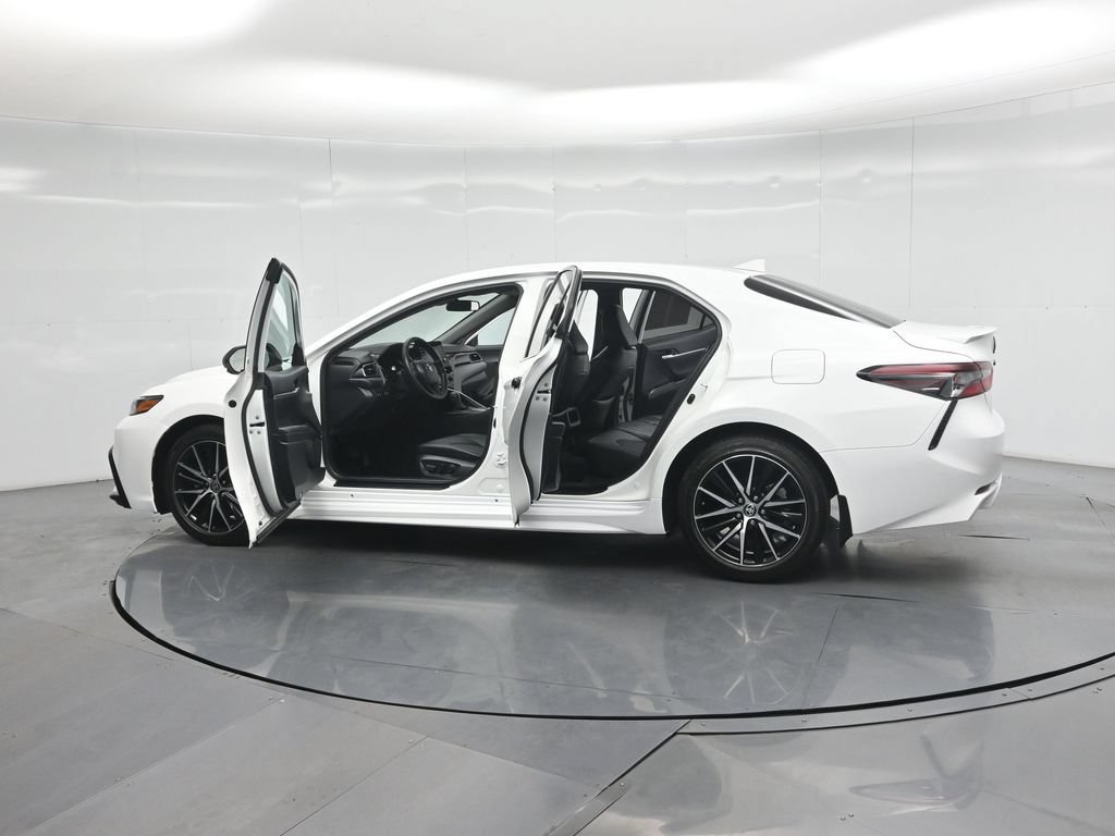 Used 2023 Toyota Camry SE FWD image 33