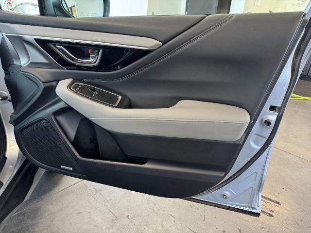 Used 2025 Subaru Outback Limited AWD/4WD image 17