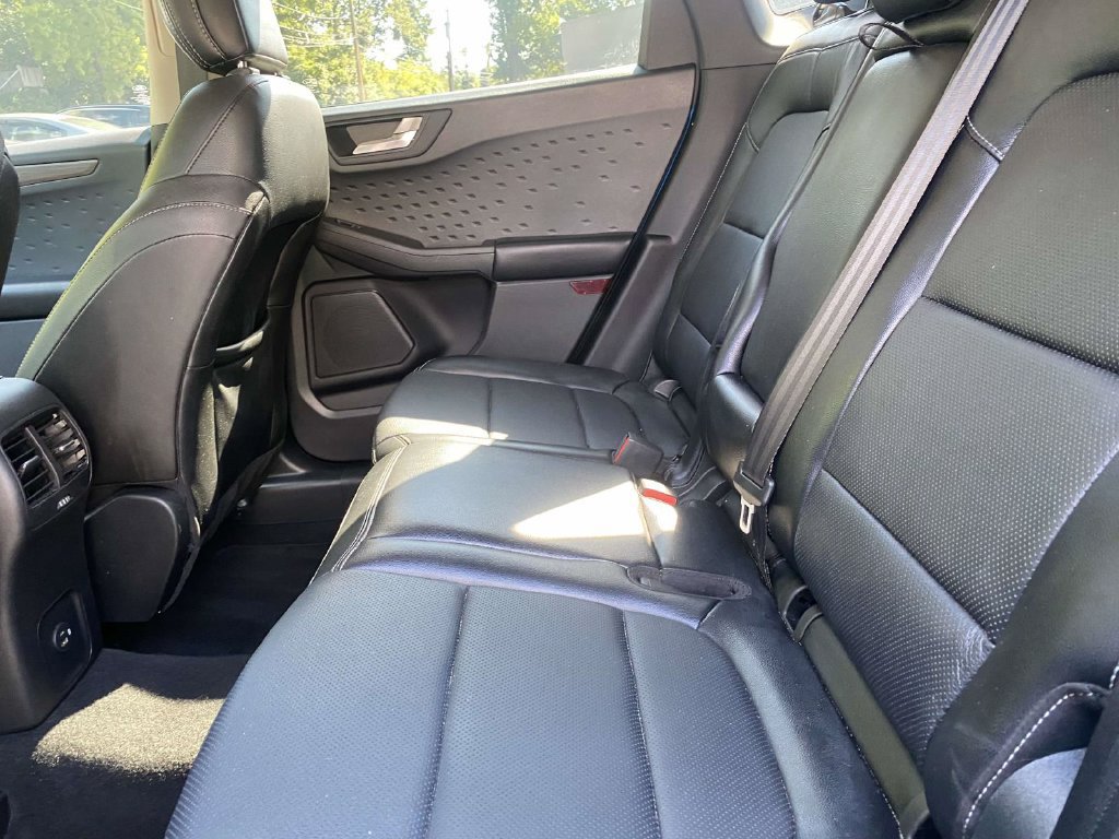 Certified 2020 Ford Escape Titanium AWD/4WD image 11