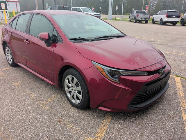 Used 2025 Toyota Corolla LE FWD image 3