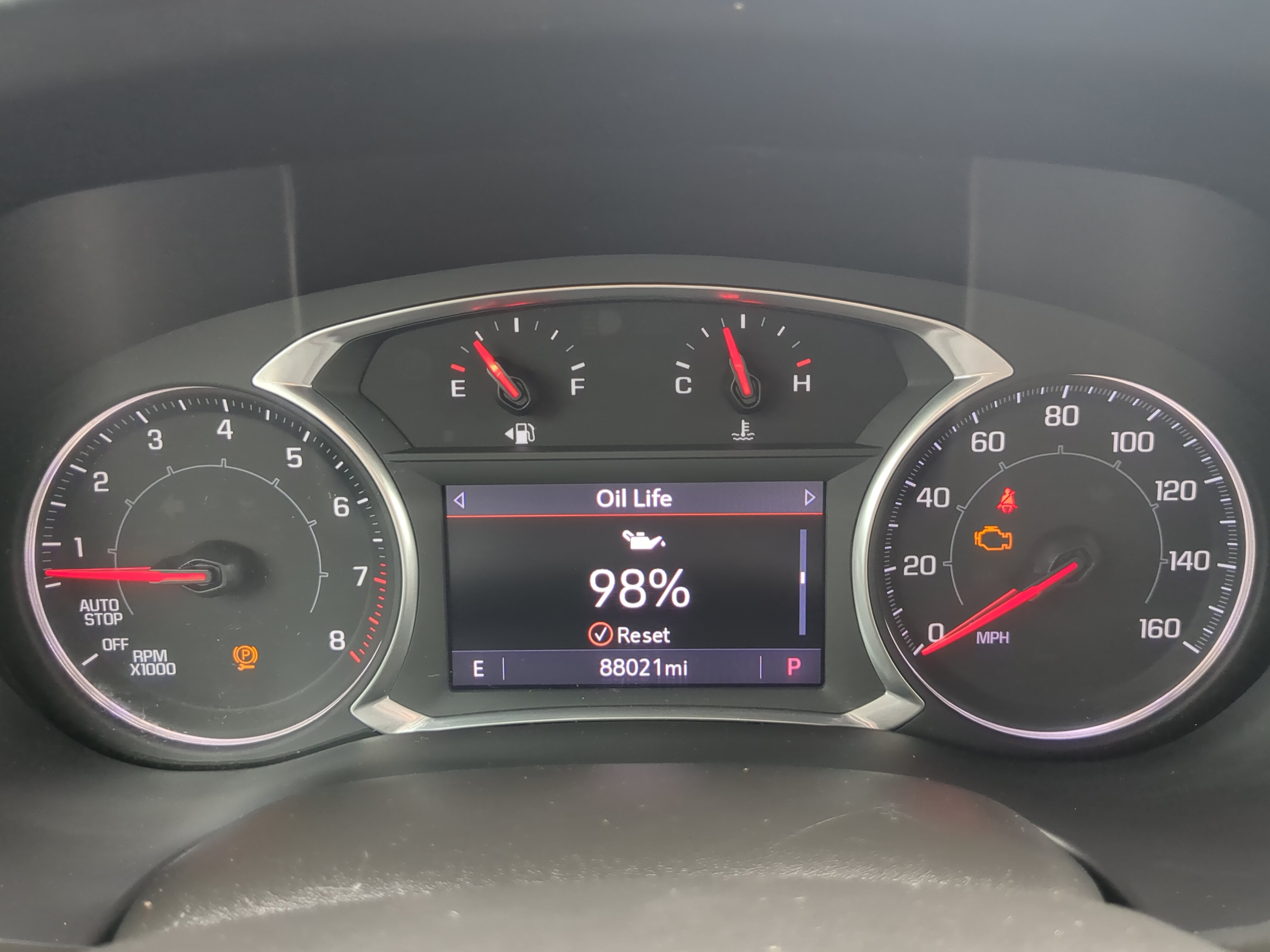 Used 2021 GMC Acadia SLT w/ Trailering Package FWD image 26