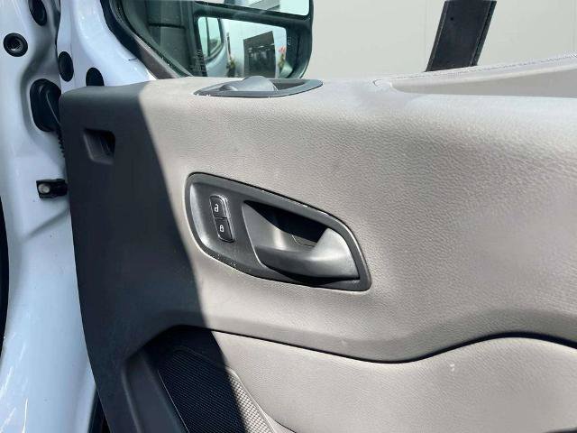 Certified 2025 Ford Transit 250 Low Roof w/ Exterior Upgrade Package RWD image 9