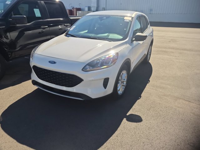 Certified 2022 Ford Escape SE w/ Convenience Package FWD image 2