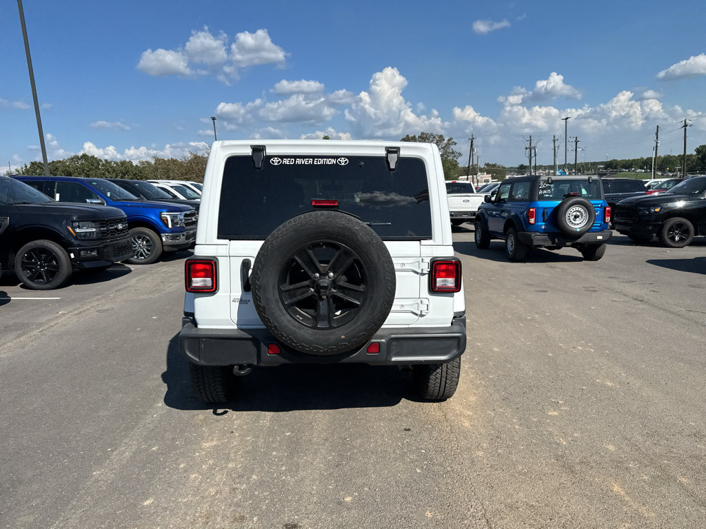 Used 2021 Jeep Wrangler Unlimited Sahara AWD/4WD image 6