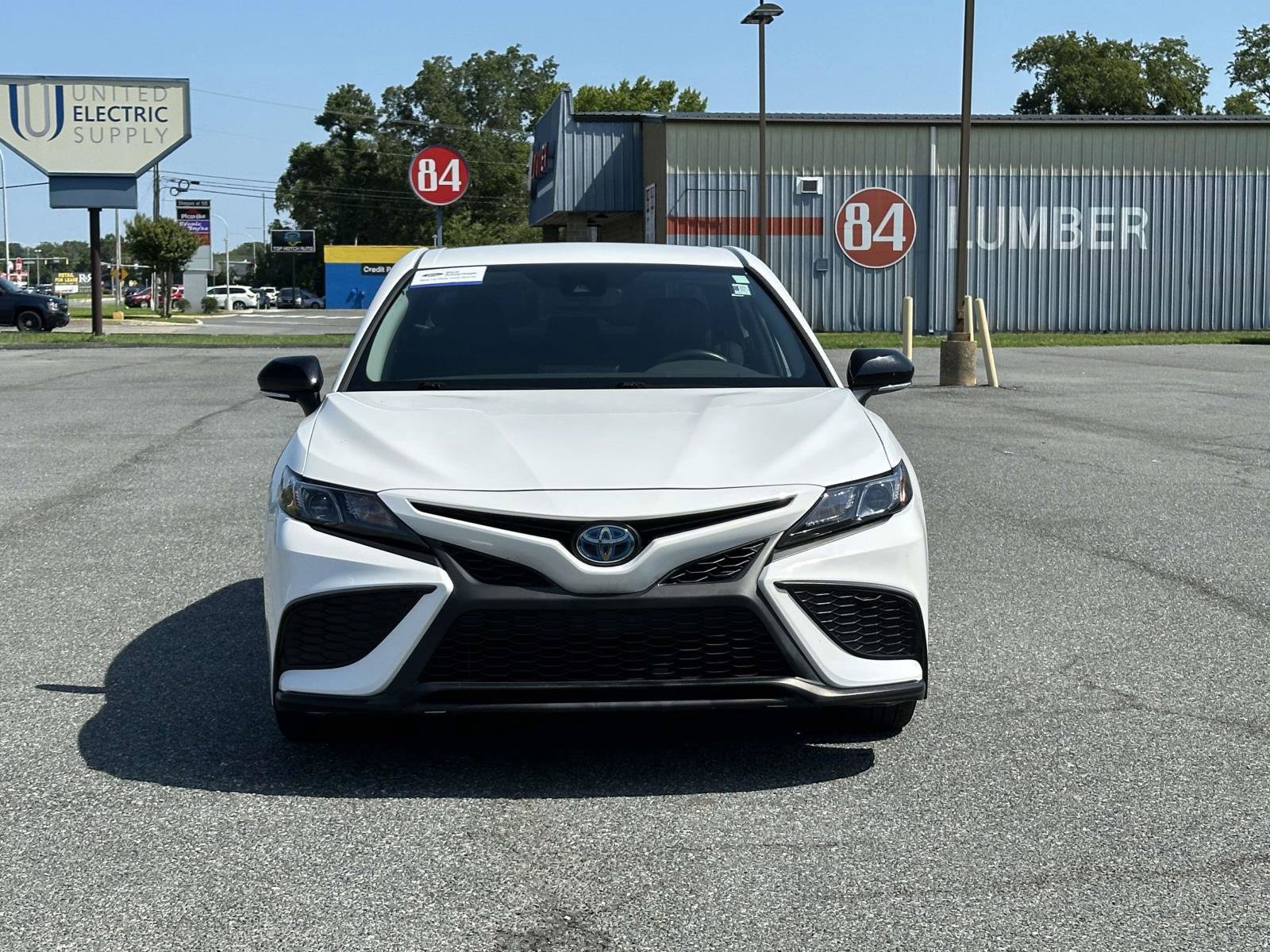 Used 2023 Toyota Camry SE w/ Protection Package (Q2) (TMS) FWD image 3