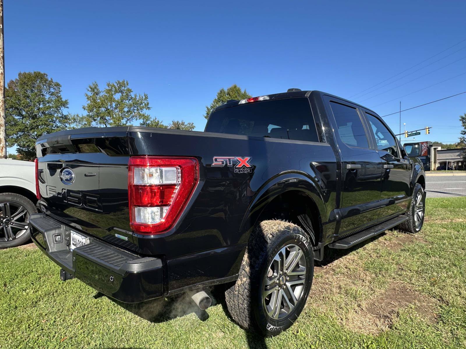 Certified 2023 Ford F150 XL w/ STX Appearance Package AWD/4WD image 6