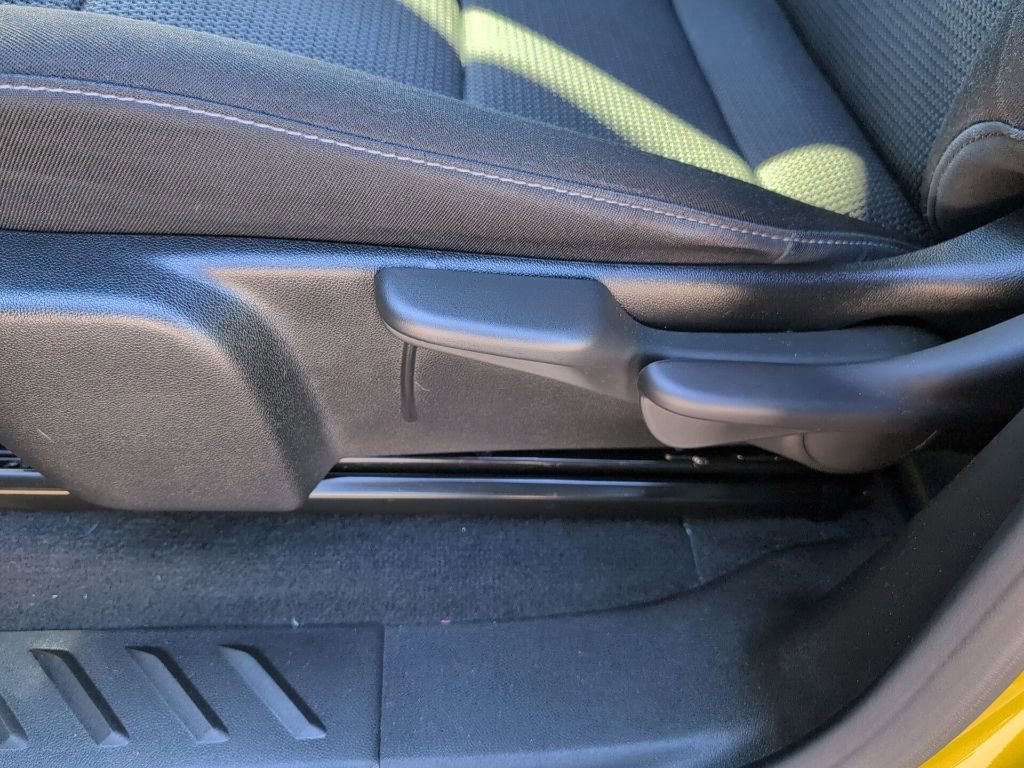 Used 2024 GMC Canyon Elevation w/ Convenience Package image 9