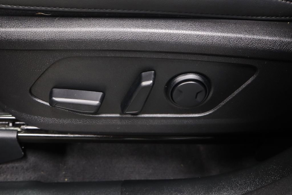 Used 2023 Kia Sorento SX image 26