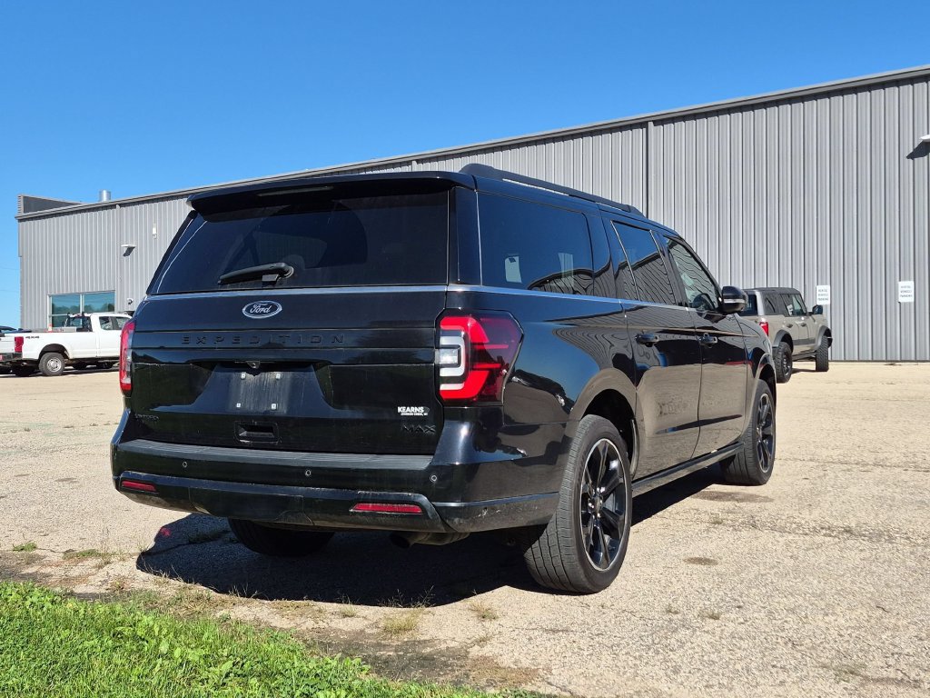 Certified 2022 Ford Expedition Max Limited w/ Equipment Group 303A AWD/4WD image 2