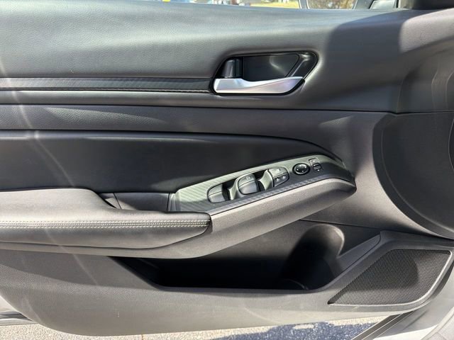 Used 2024 Nissan Altima 2.5 SV image 20