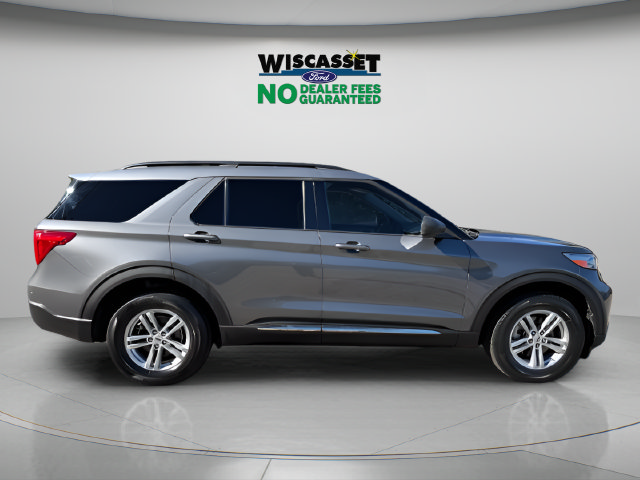 Certified 2023 Ford Explorer XLT w/ Equipment Group 202A AWD/4WD image 6