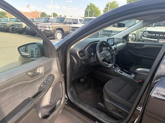 Certified 2024 Ford Escape Active AWD/4WD image 15