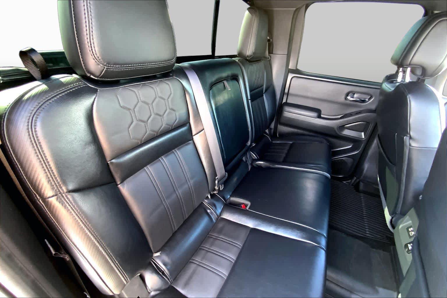 Used 2022 Nissan Frontier Pro-X w/ Pro-X Premium Package RWD image 17
