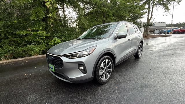 Certified 2024 Ford Escape Platinum AWD/4WD image 3