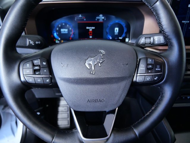 Certified 2025 Ford Bronco Sport Outer Banks w/ Outer Banks Tech Package+ AWD/4WD image 25
