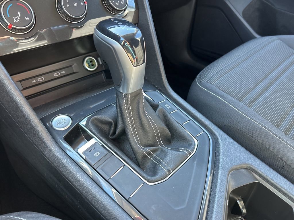 Used 2022 Volkswagen Tiguan S image 28