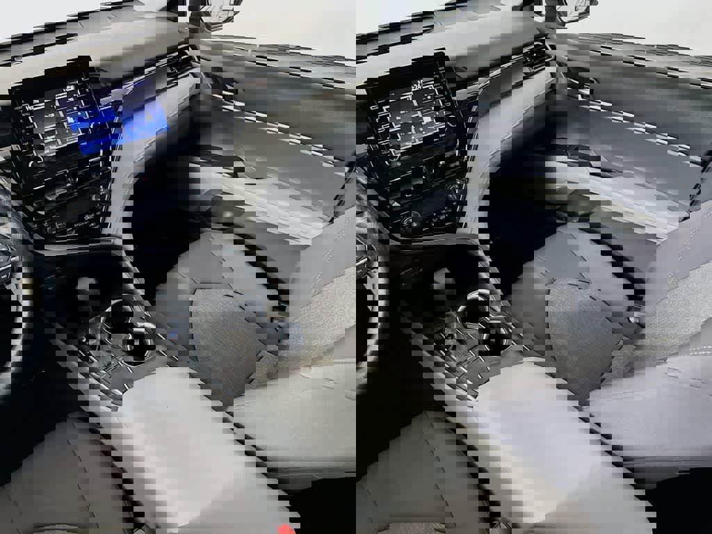 Used 2024 Toyota Camry LE image 14