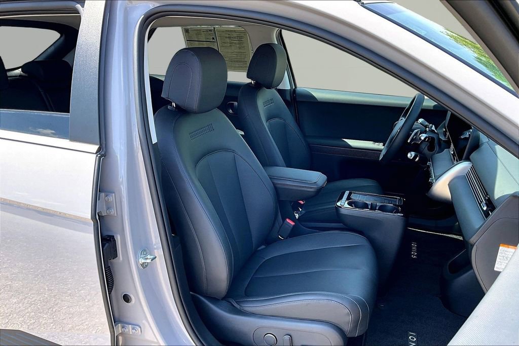 Used 2025 Hyundai Ioniq 5 SEL AWD/4WD image 7