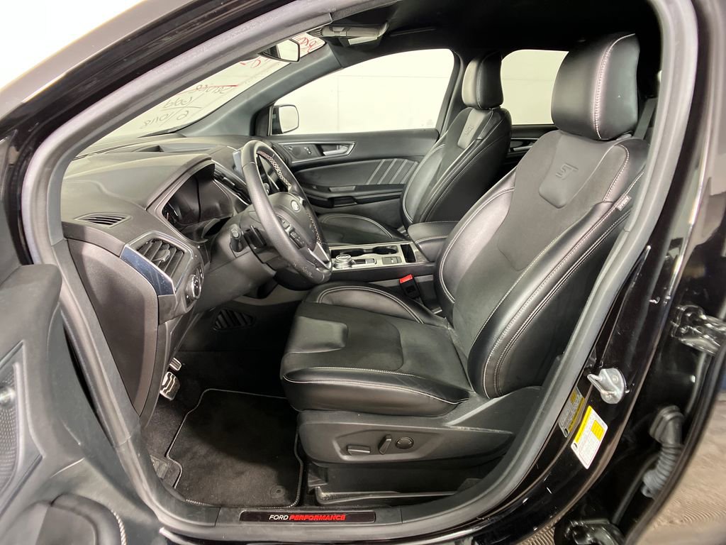 Certified 2023 Ford Edge ST image 30