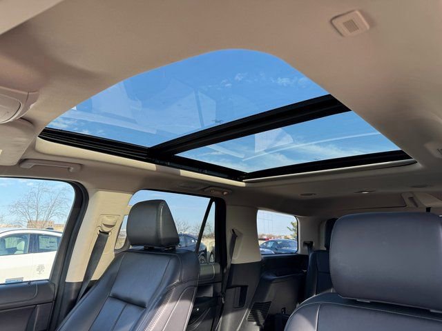 Certified 2022 Ford Expedition XLT image 6