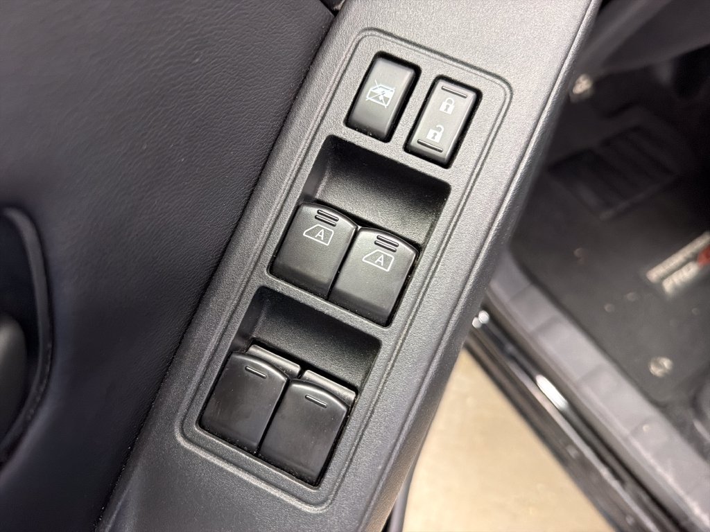 Used 2026 Nissan Frontier PRO-4X AWD/4WD image 17