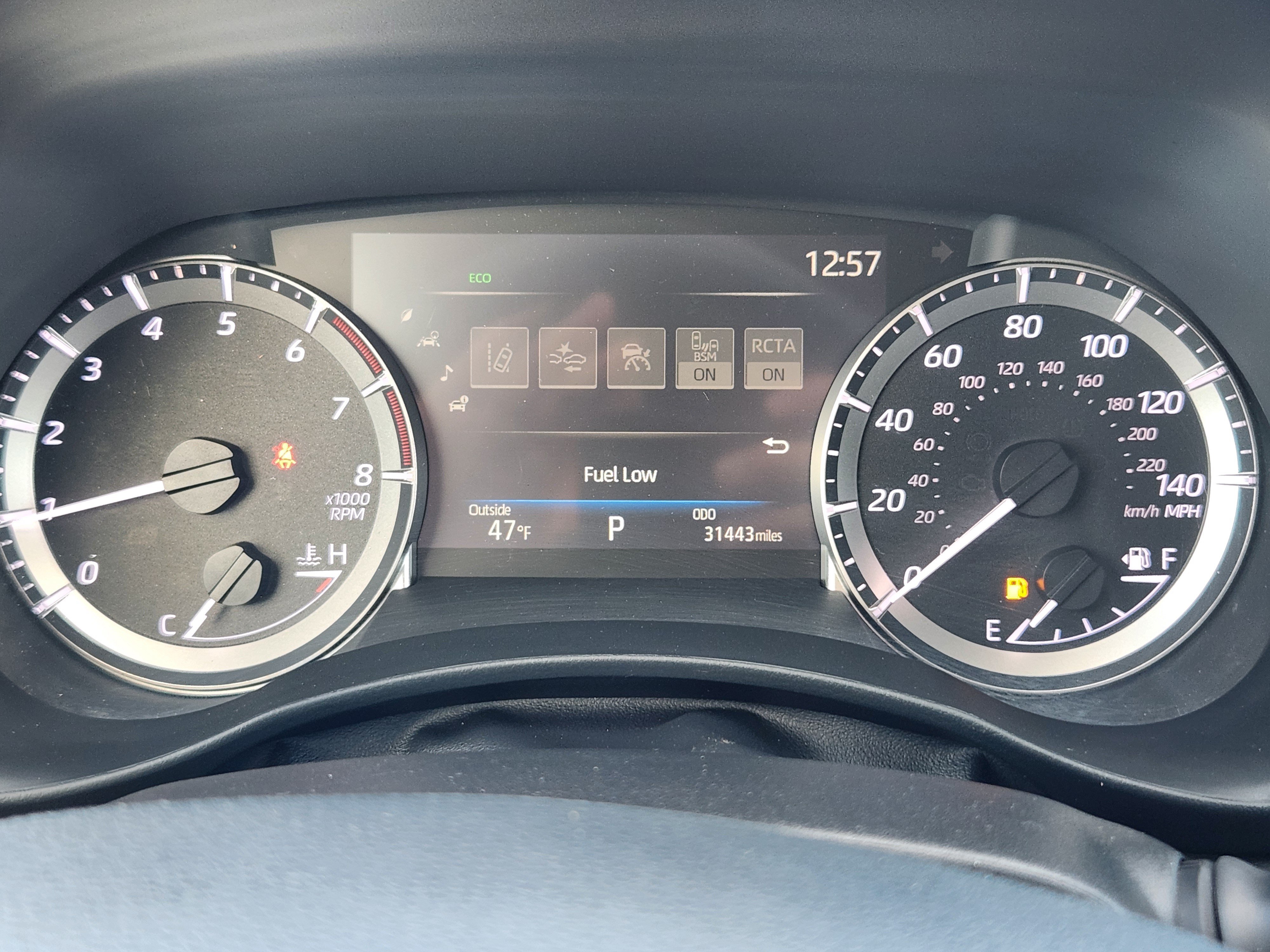 Used 2023 Toyota Highlander XLE AWD/4WD image 13