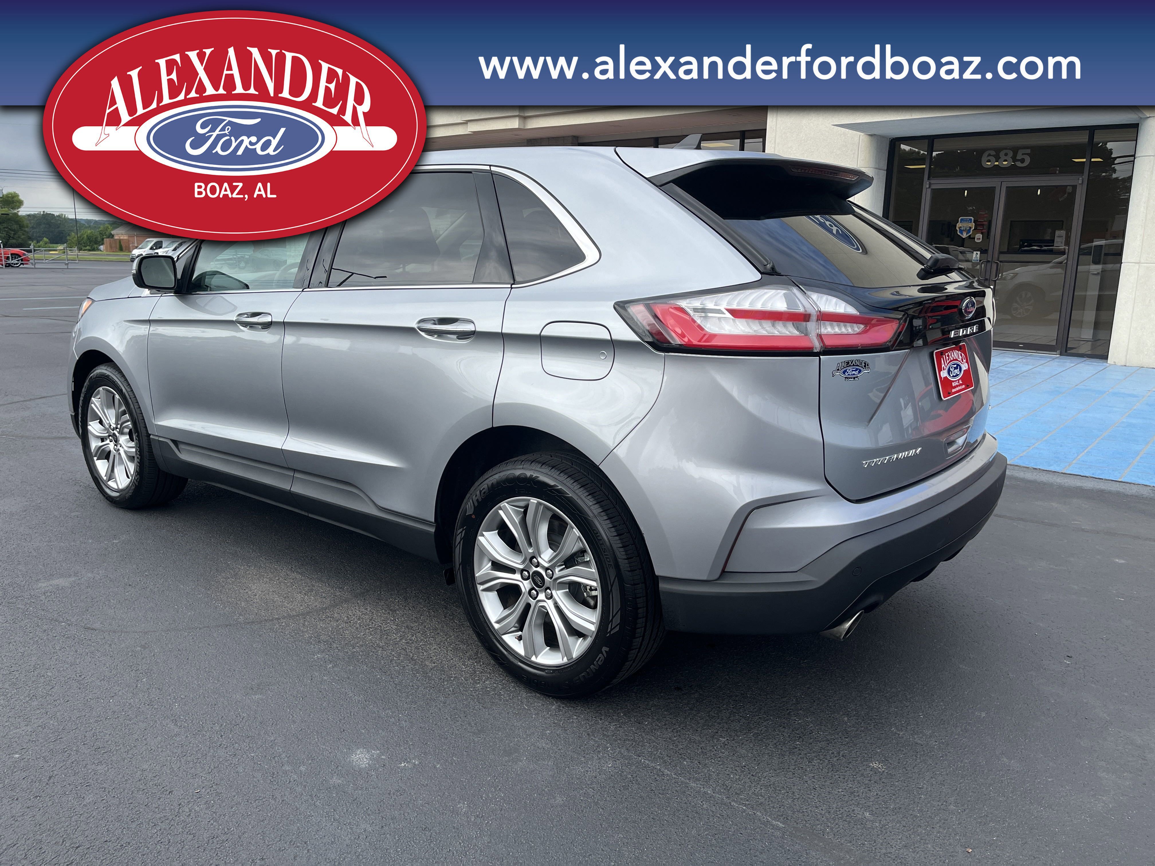 Certified 2024 Ford Edge Titanium image 2