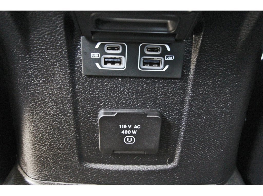 Used 2024 Jeep Gladiator Rubicon AWD/4WD image 13