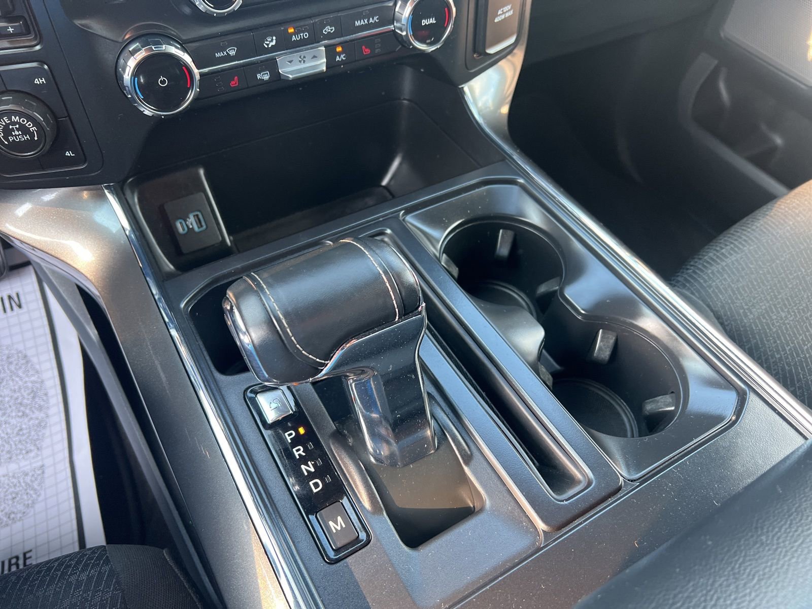 Certified 2022 Ford F150 XLT w/ Equipment Group 302A High image 24