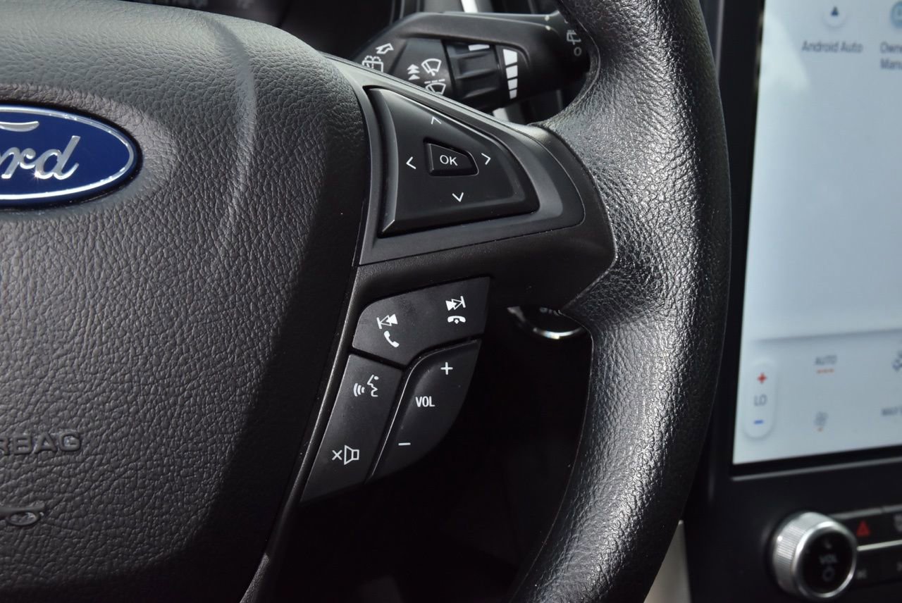 Certified 2023 Ford Edge SE w/ Black Appearance Package image 24