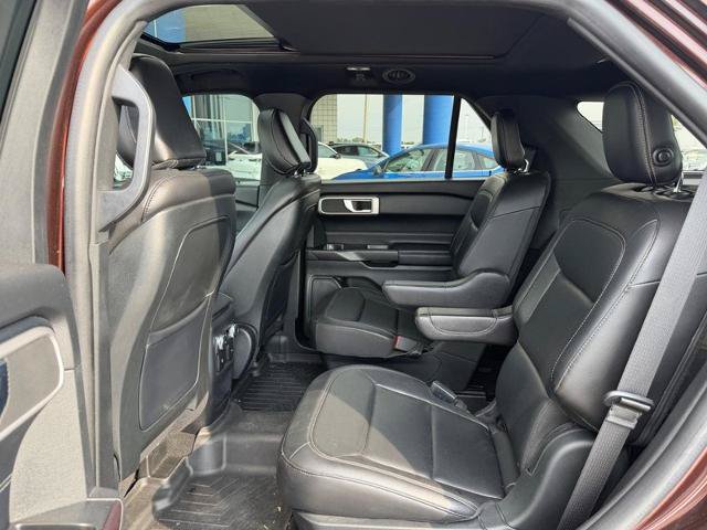 Certified 2020 Ford Explorer XLT w/ Equipment Group 202A RWD image 9