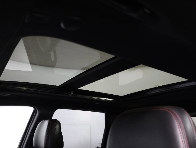 Used 2021 Jeep Grand Cherokee Trailhawk w/ Trailhawk Luxury Group image 19