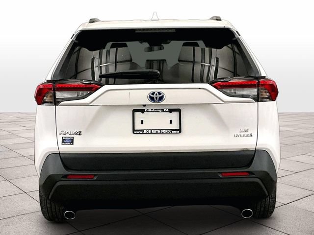 Used 2021 Toyota RAV4 LE AWD/4WD image 4