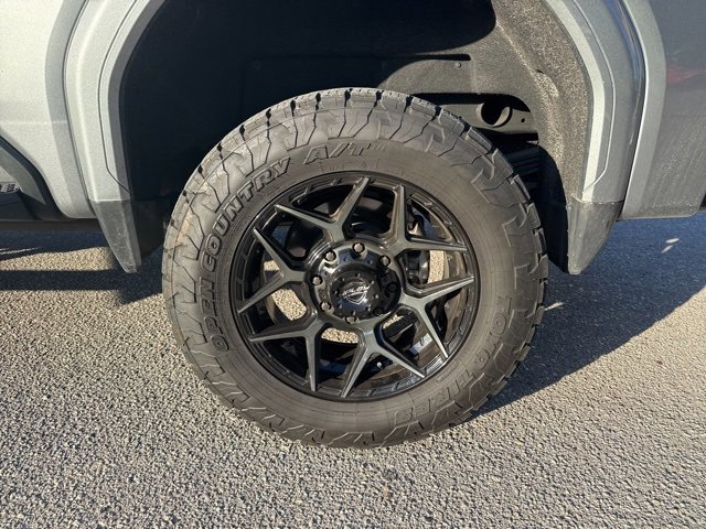 Used 2024 GMC Sierra 2500 AT4 w/ AT4 Premium Plus Package image 15