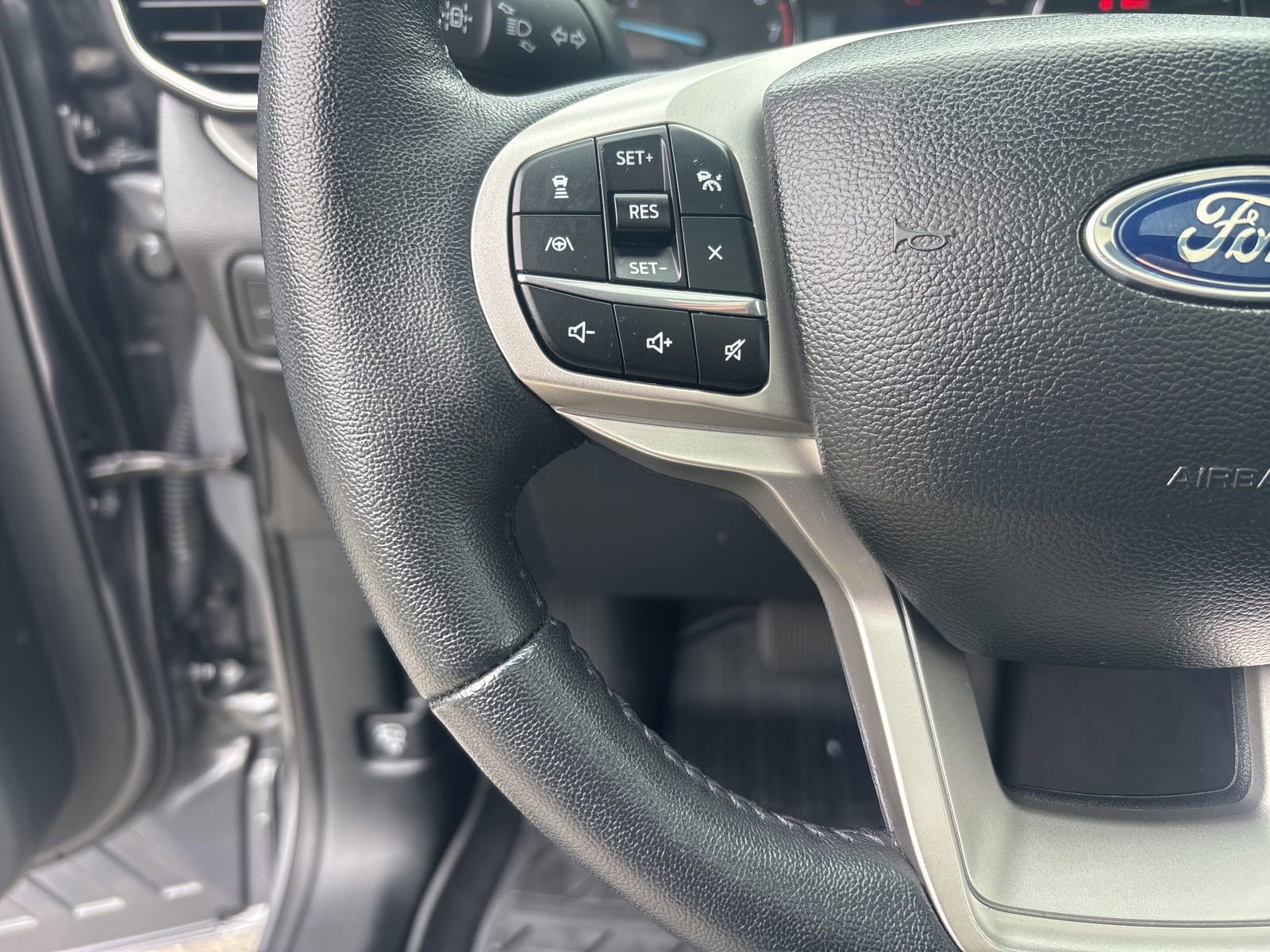 Certified 2023 Ford Explorer XLT w/ Equipment Group 202A image 20