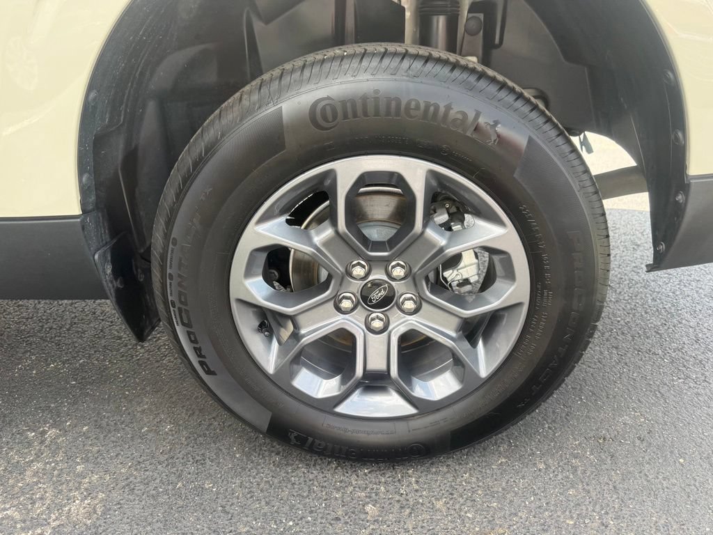 Certified 2025 Ford Maverick XLT w/ Equipment Group 302A AWD/4WD image 33