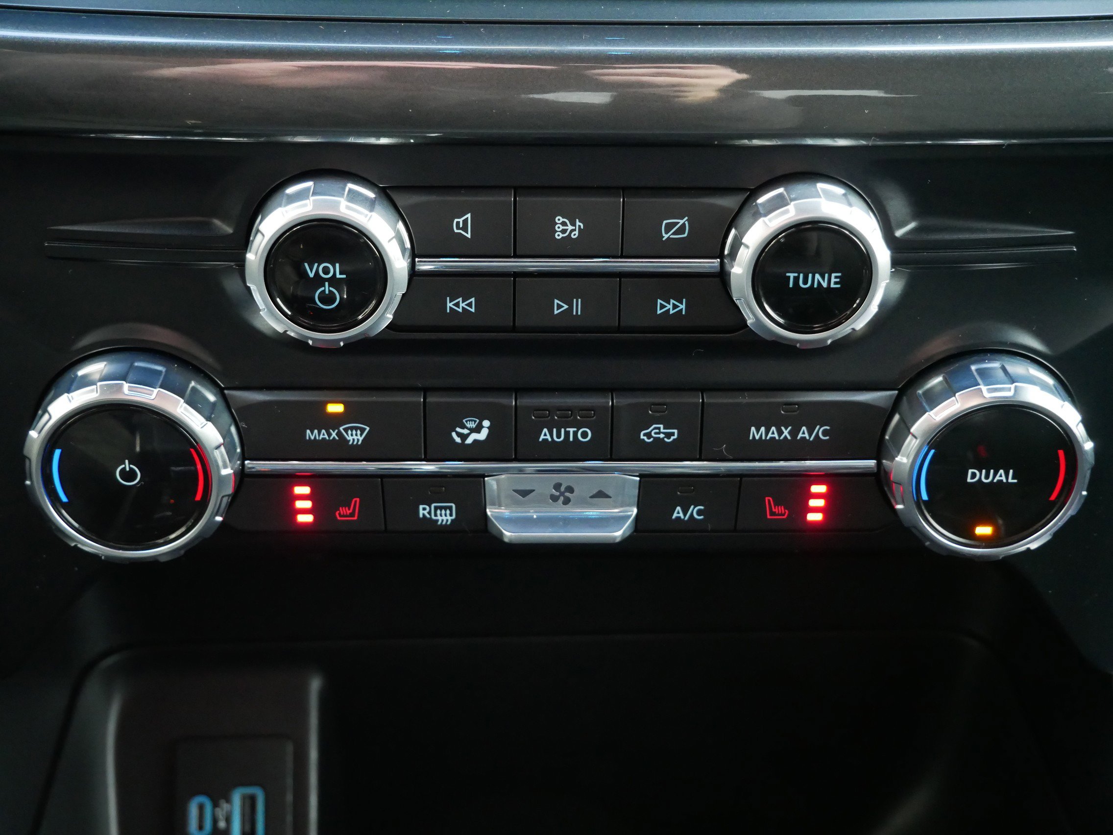 Certified 2022 Ford F150 XLT w/ Equipment Group 302A High image 15